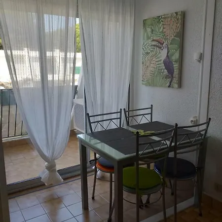 Studio De 25m2 Equipe A 250m Du Bord De *